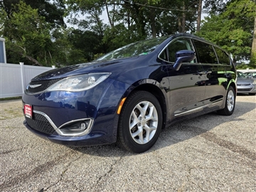 2017 Chrysler Pacifica Touring-L FWD