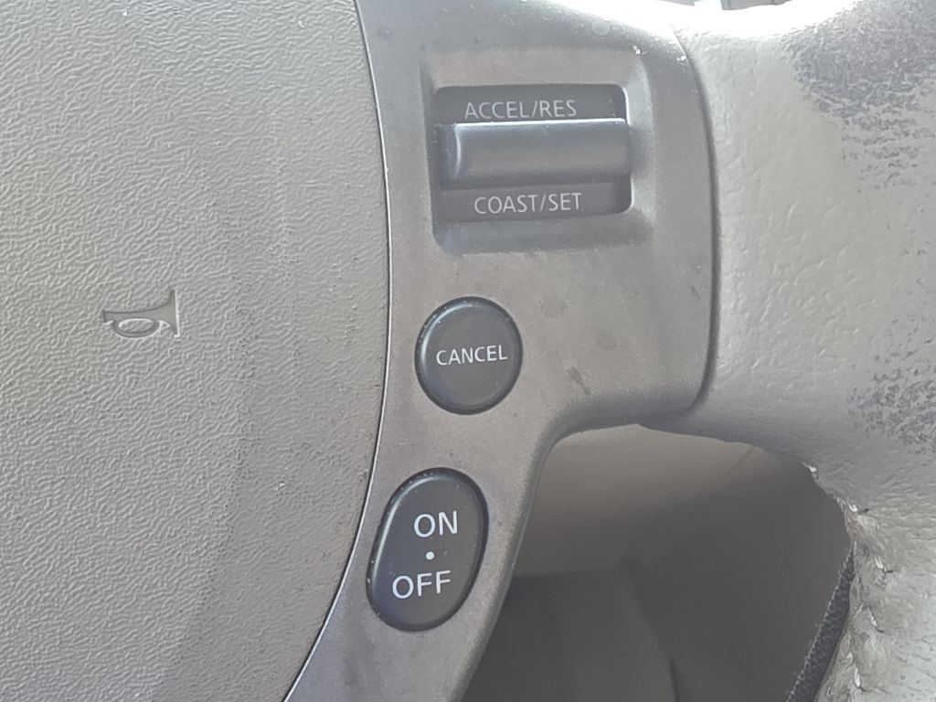 Nissan Sentra 4dr Sdn I4 CVT 2.0 S 2012 Nissan Sentra 4dr Sdn I4 CVT 2.0 S 2012