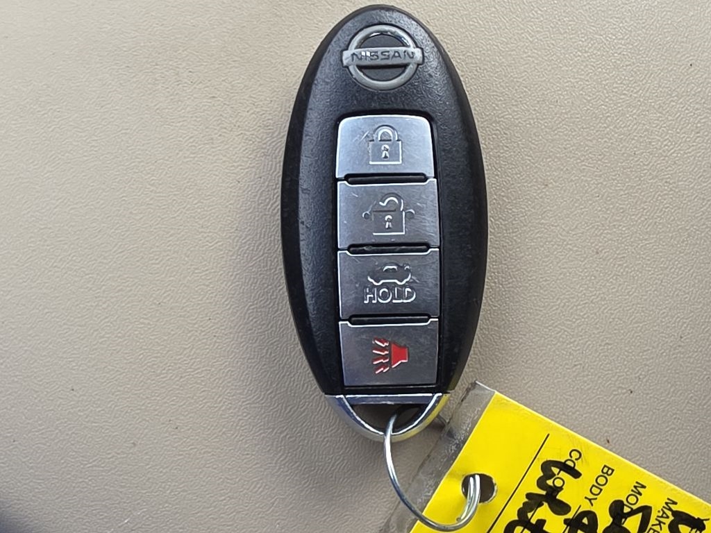 Nissan Sentra 4dr Sdn I4 CVT 2.0 S 2012 Nissan Sentra 4dr Sdn I4 CVT 2.0 S 2012