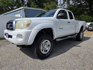 2005 Toyota Tacoma Access 128" PreRunner V6 Auto Natl