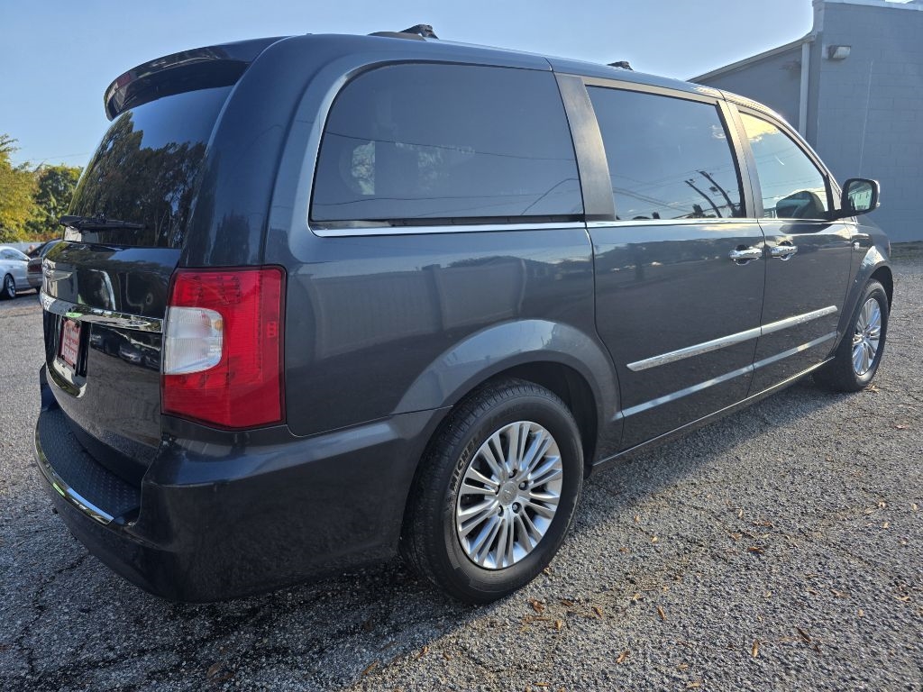 Chrysler Town & Country 4dr Wgn Touring-L 30th Anniversary 2014 Chrysler Town & Country 4dr Wgn Touring-L 30th Anniversary 2014