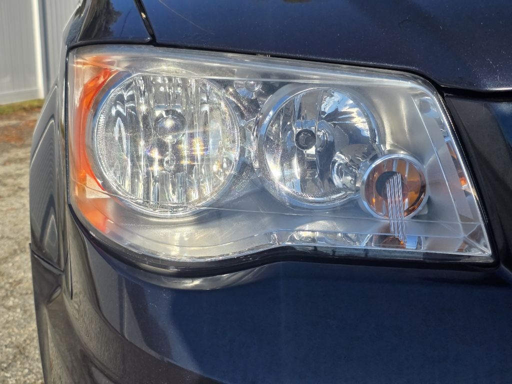 Chrysler Town & Country 4dr Wgn Touring-L 30th Anniversary 2014 Chrysler Town & Country 4dr Wgn Touring-L 30th Anniversary 2014