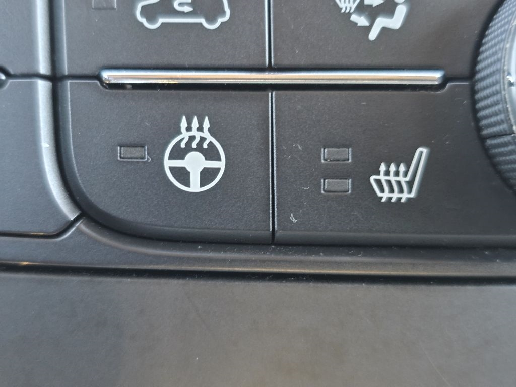 Chrysler Town & Country 4dr Wgn Touring-L 30th Anniversary 2014 Chrysler Town & Country 4dr Wgn Touring-L 30th Anniversary 2014