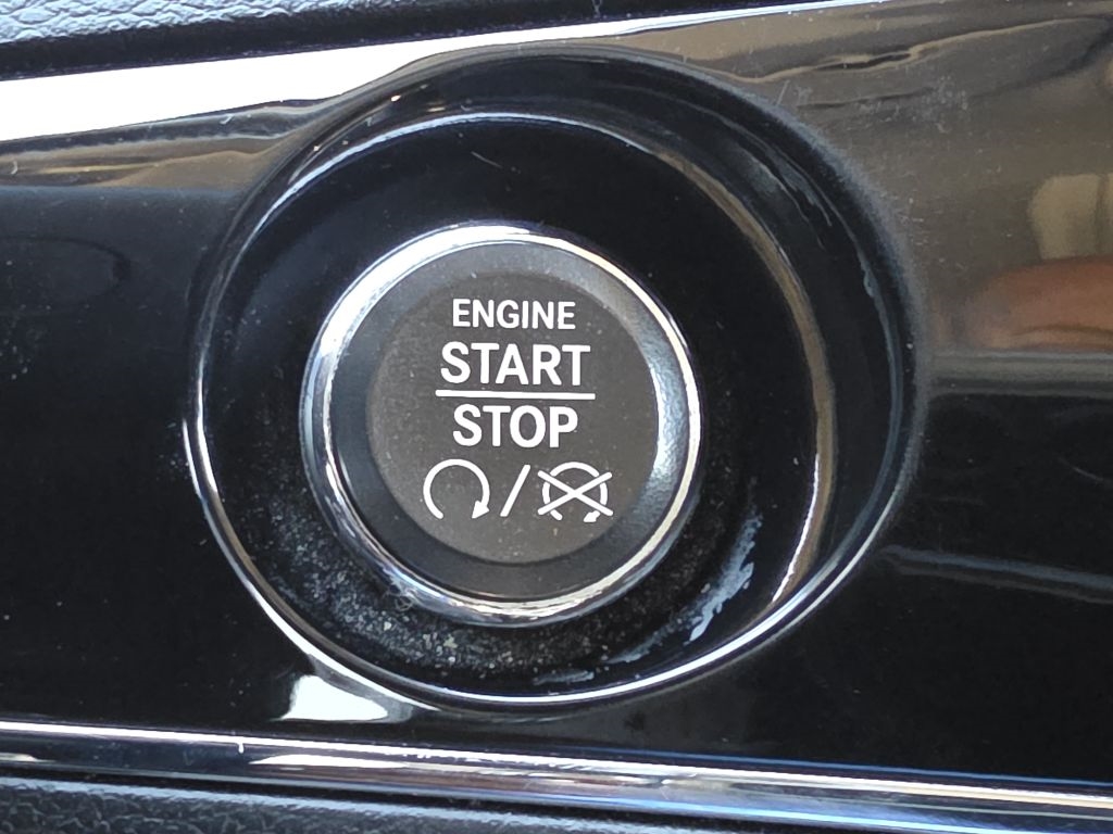 Chrysler Town & Country 4dr Wgn Touring-L 30th Anniversary 2014 Chrysler Town & Country 4dr Wgn Touring-L 30th Anniversary 2014