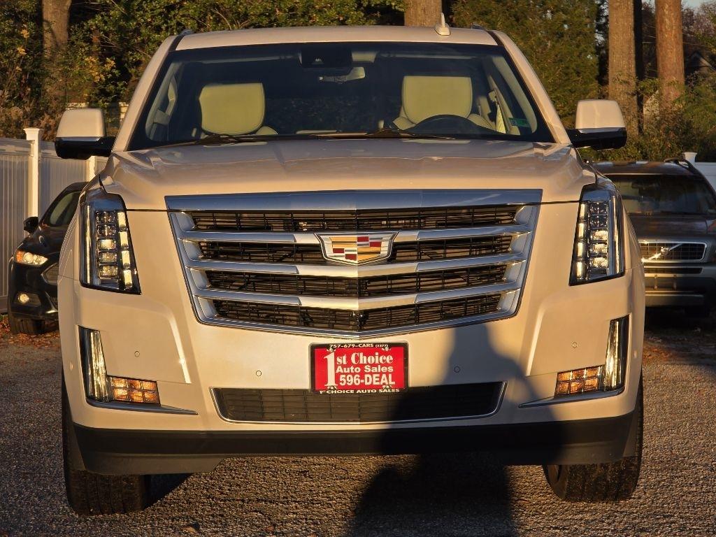 Cadillac Escalade 4WD 4dr Luxury 2018