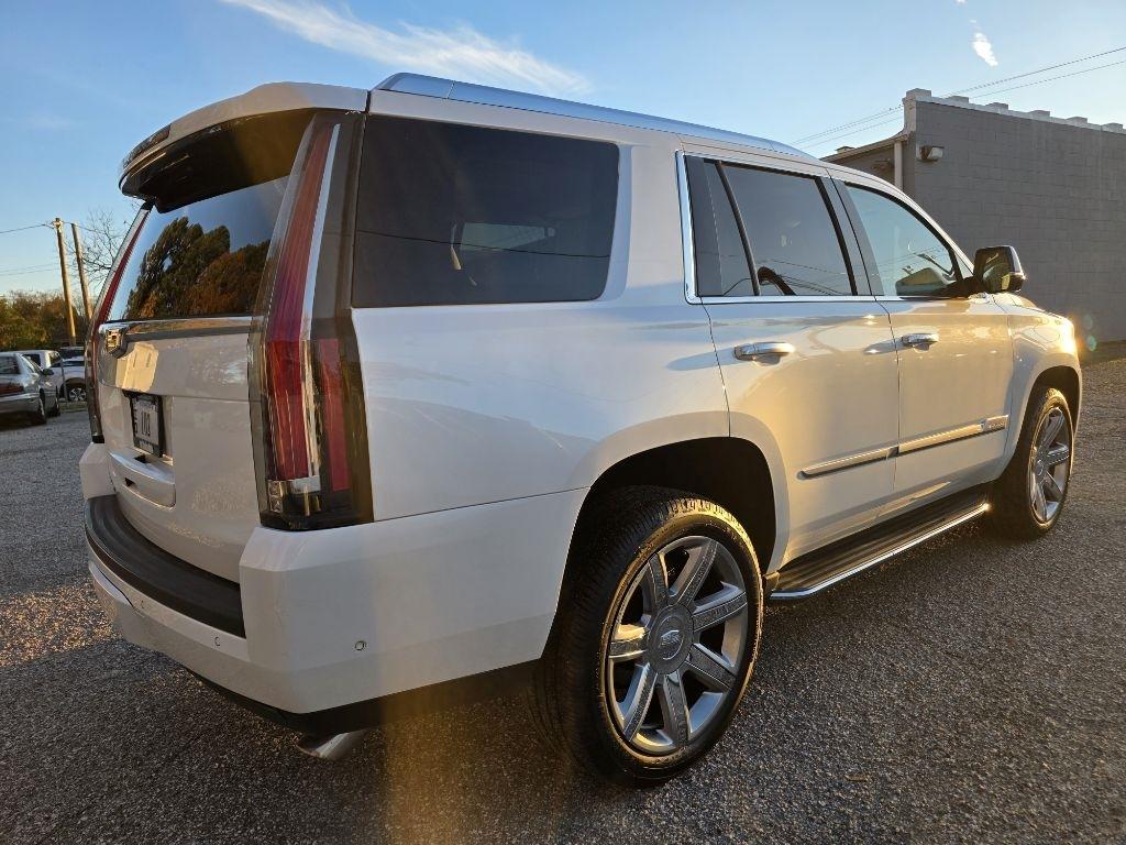 Cadillac Escalade 4WD 4dr Luxury 2018