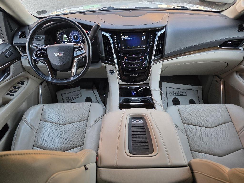 Cadillac Escalade 4WD 4dr Luxury 2018