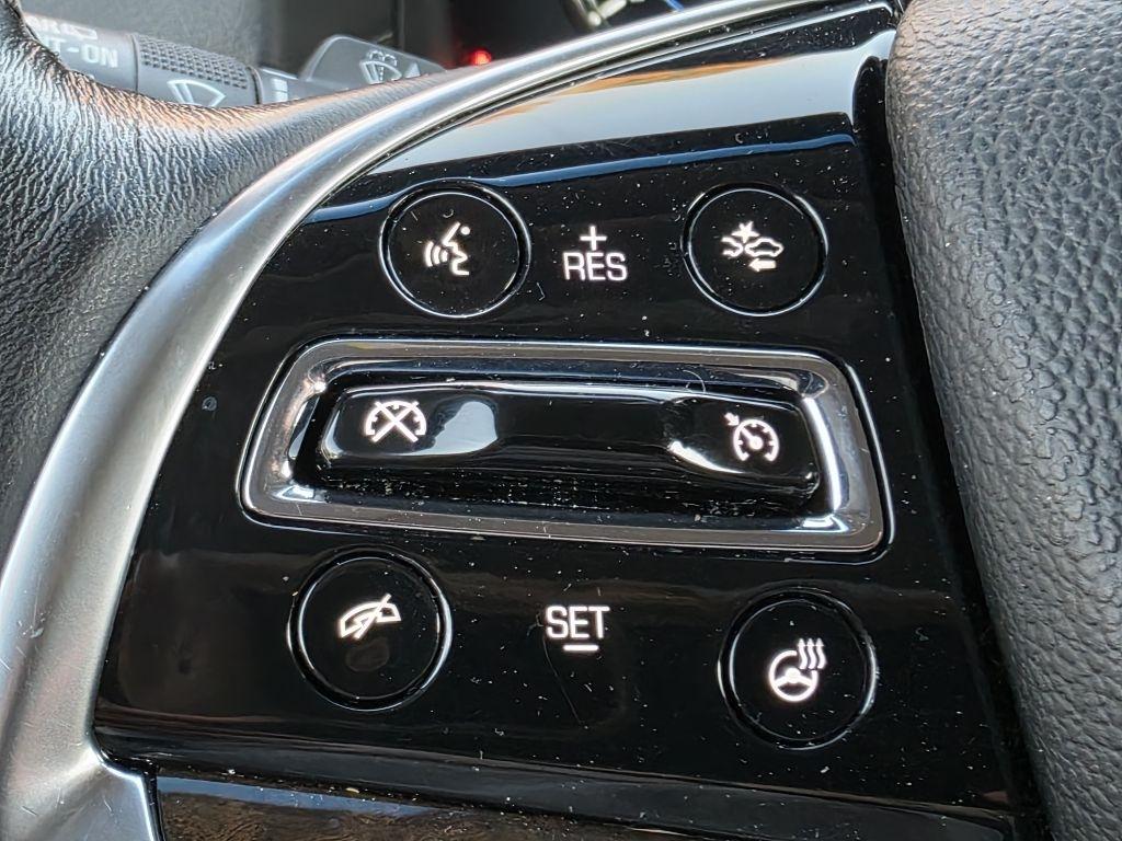 Cadillac Escalade 4WD 4dr Luxury 2018