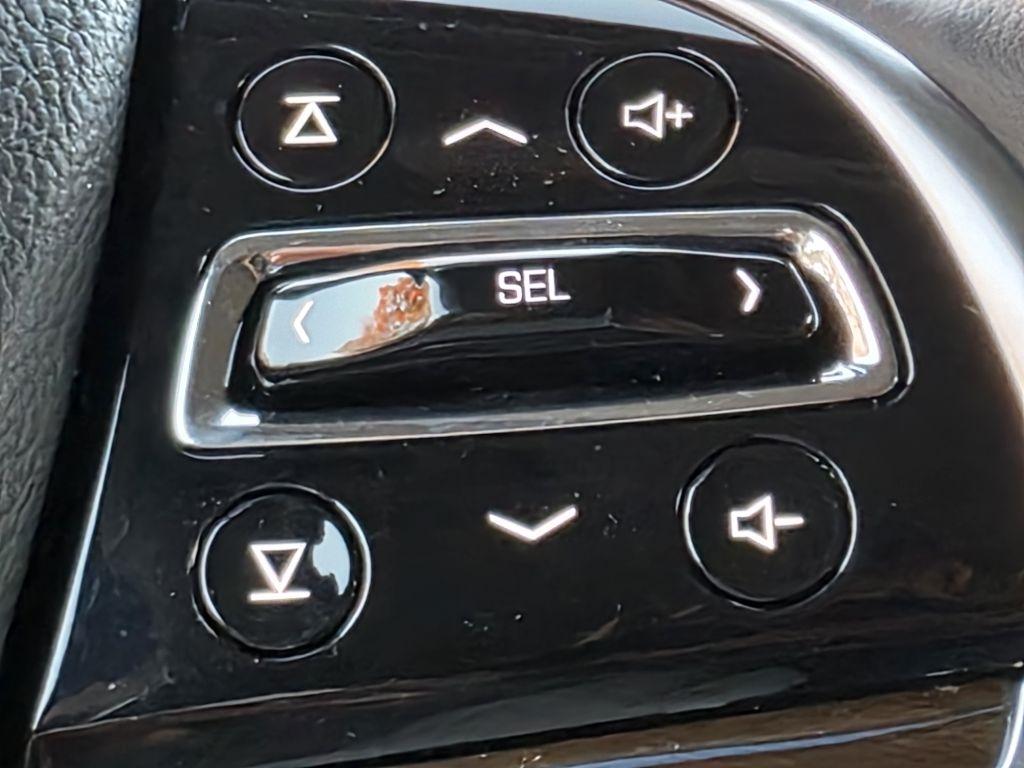Cadillac Escalade 4WD 4dr Luxury 2018