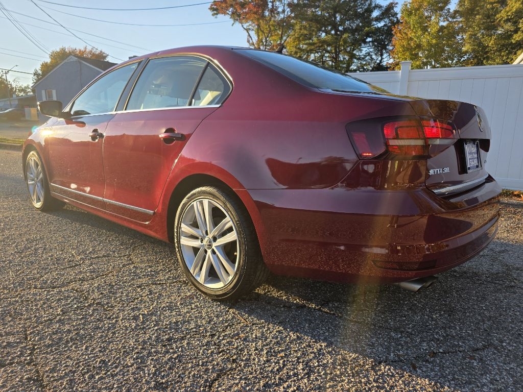 Volkswagen Jetta 1.8T SEL Auto 2017 Volkswagen Jetta 1.8T SEL Auto 2017