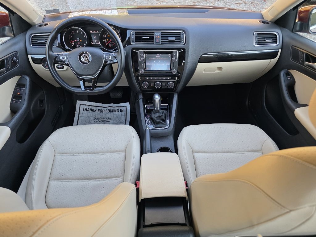 Volkswagen Jetta 1.8T SEL Auto 2017 Volkswagen Jetta 1.8T SEL Auto 2017