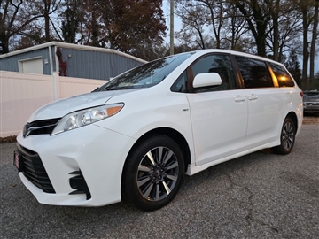 2018 Toyota Sienna LE AWD 7-Passenger (Natl)