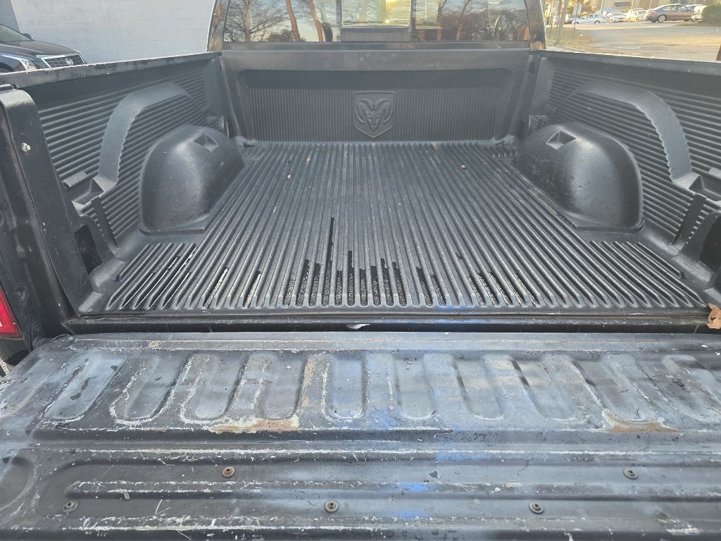 Dodge Ram 1500 2dr Reg Cab 120.5" WB SLT 2003