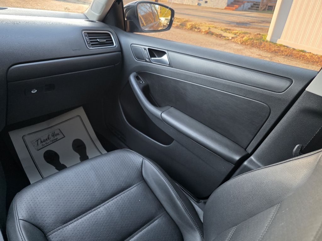 Volkswagen Jetta Sedan 4dr Auto SE 2014