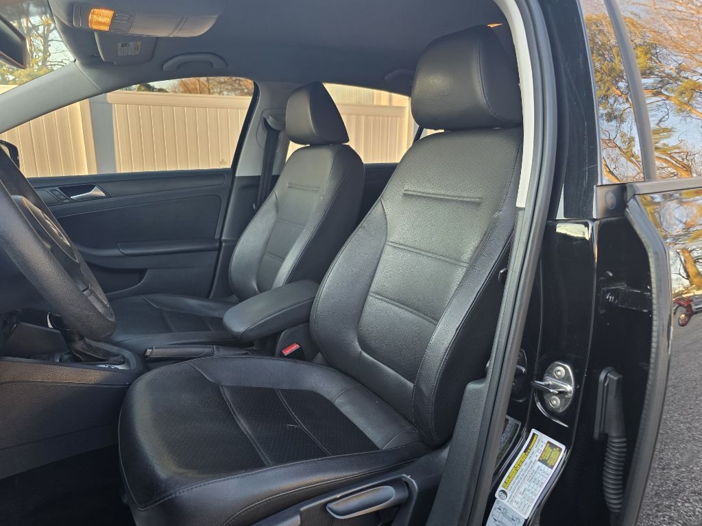 Volkswagen Jetta Sedan 4dr Auto SE 2014