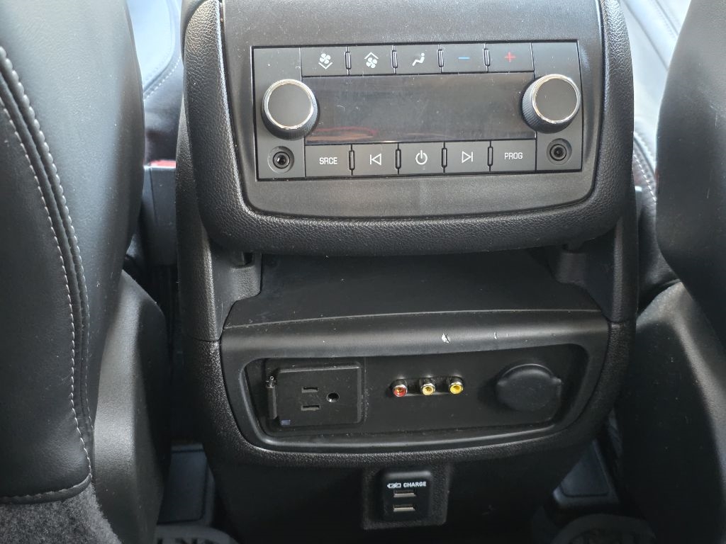 Chevrolet Traverse FWD 4dr LT w/2LT 2014