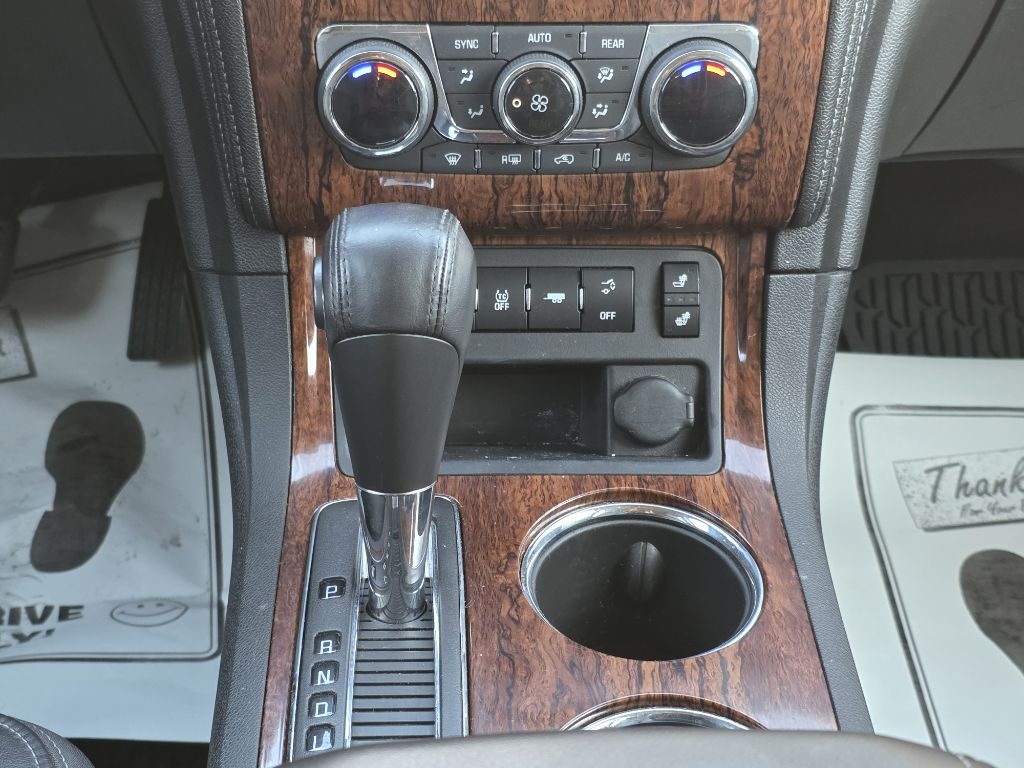 Chevrolet Traverse FWD 4dr LT w/2LT 2014