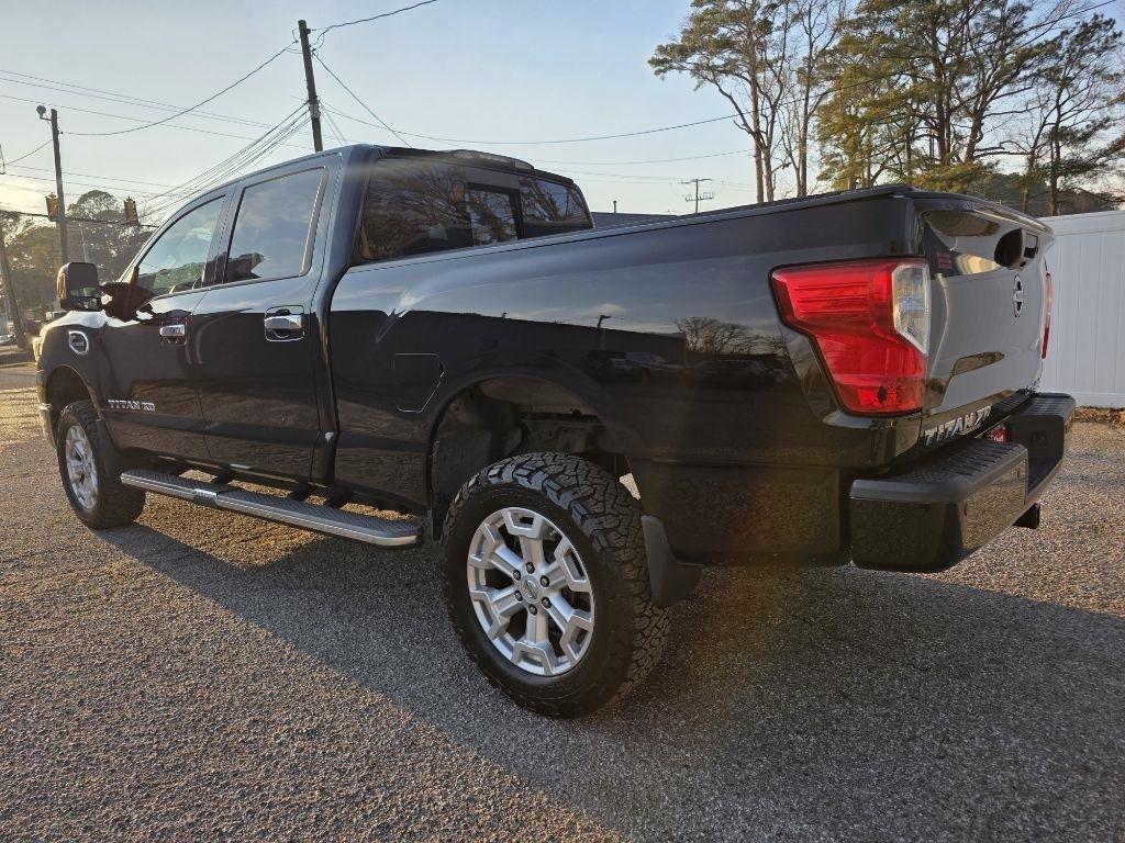 Nissan Titan XD 4x4 Diesel Crew Cab SV 2017