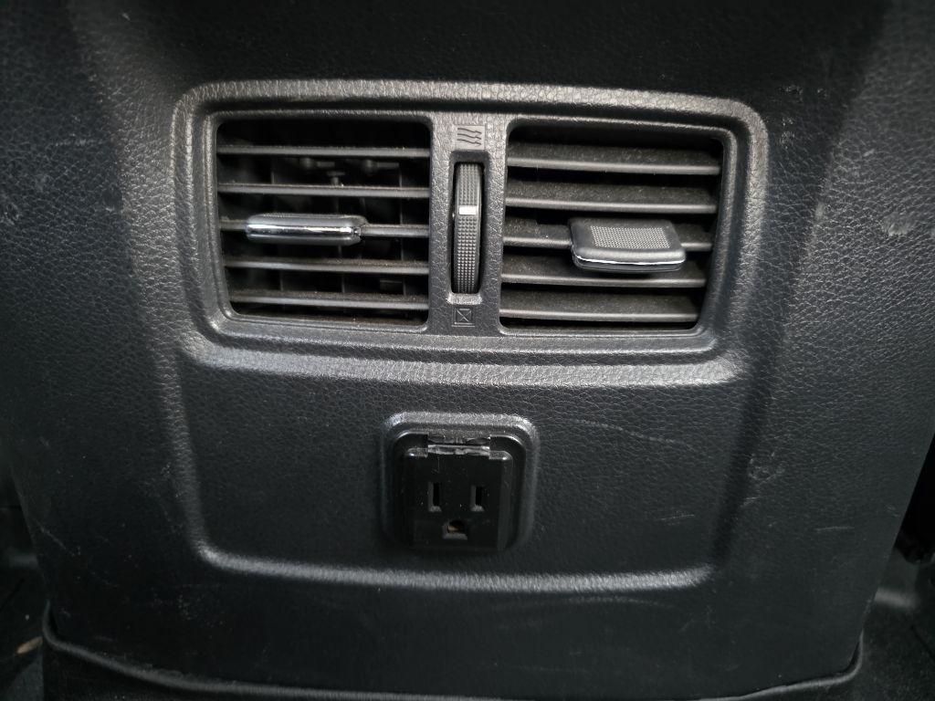 Nissan Titan XD 4x4 Diesel Crew Cab SV 2017