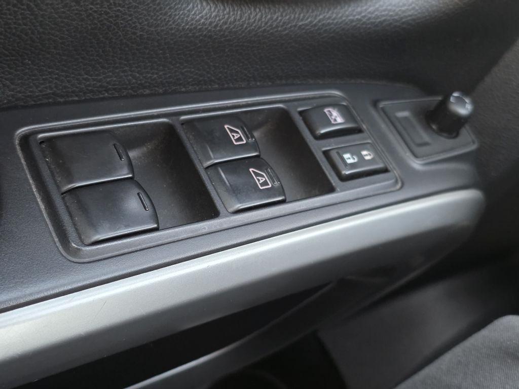 Nissan Titan XD 4x4 Diesel Crew Cab SV 2017