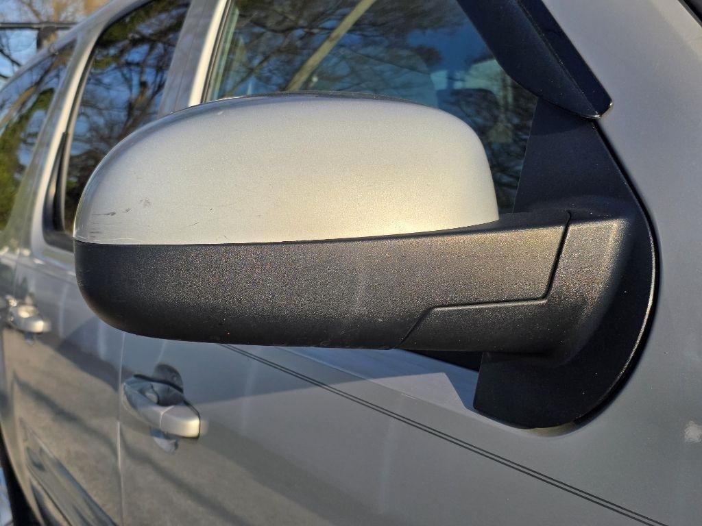 GMC Yukon XL 4WD 4dr 1500 SLE 2007