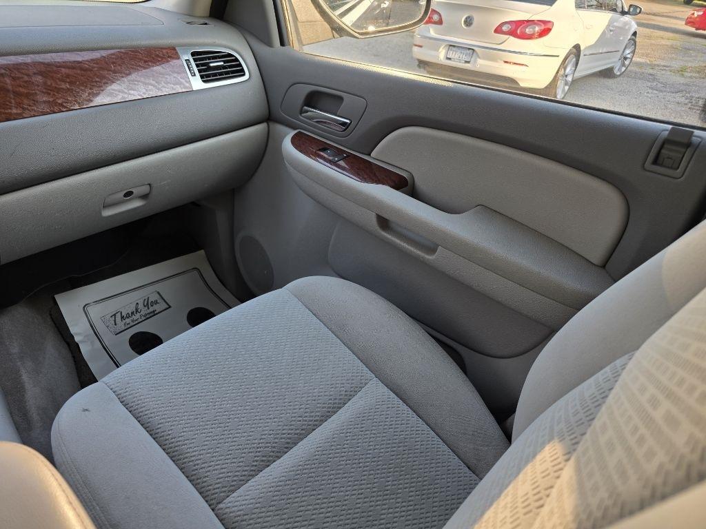 GMC Yukon XL 4WD 4dr 1500 SLE 2007