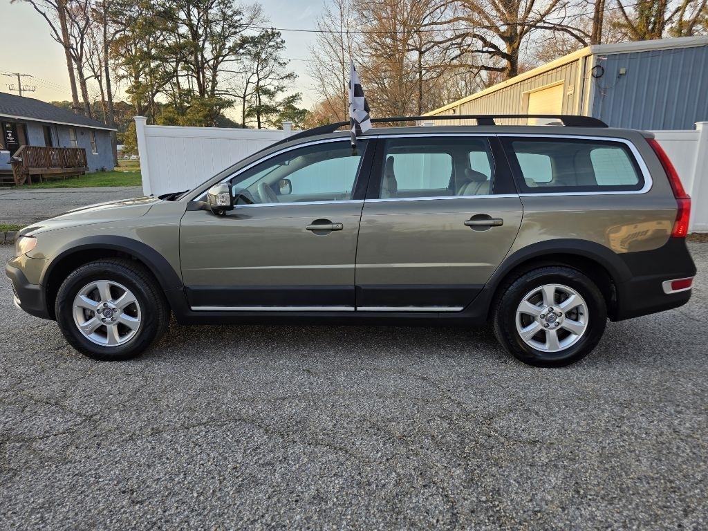 Volvo XC70 4dr Wgn 3.2L 2010