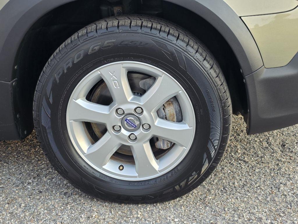 Volvo XC70 4dr Wgn 3.2L 2010