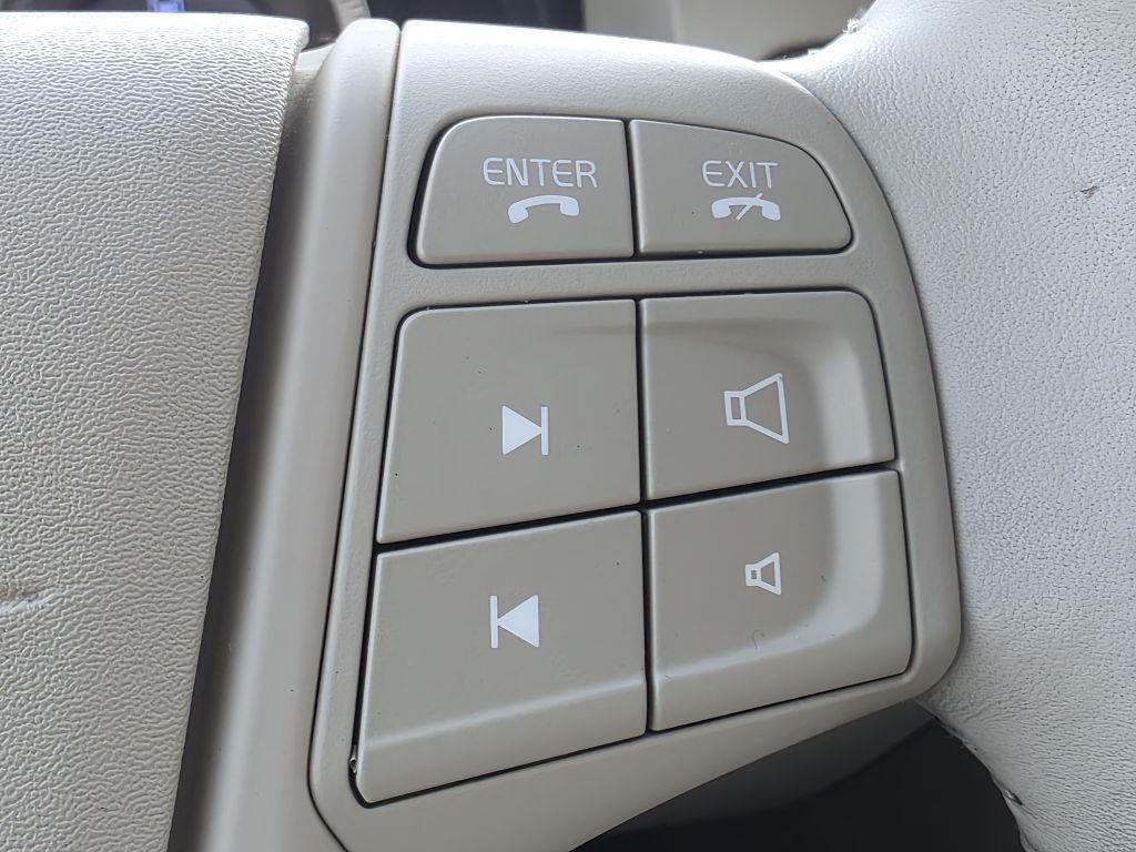 Volvo XC70 4dr Wgn 3.2L 2010