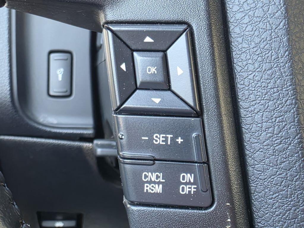 Ford Expedition EL 4WD 4dr King Ranch 2016