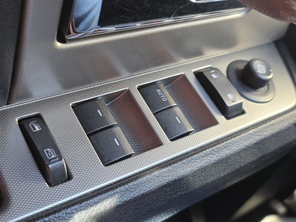 Ford Expedition EL 4WD 4dr King Ranch 2016