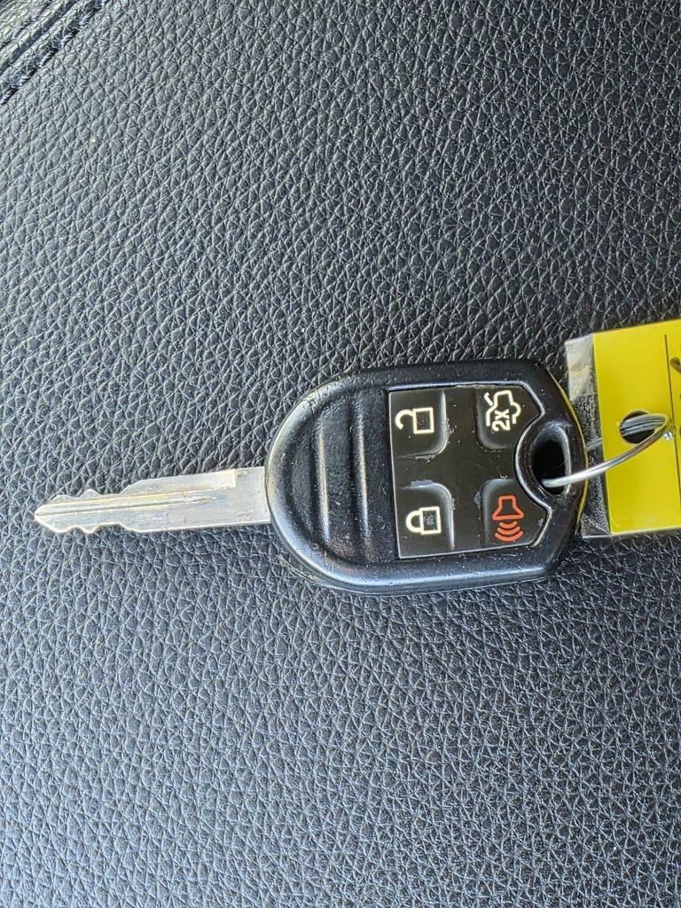 Ford Expedition EL 4WD 4dr King Ranch 2016