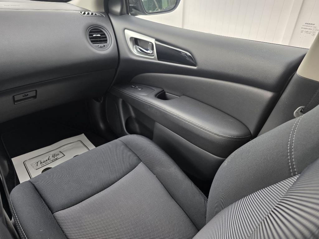 Nissan Pathfinder 4x4 S 2018