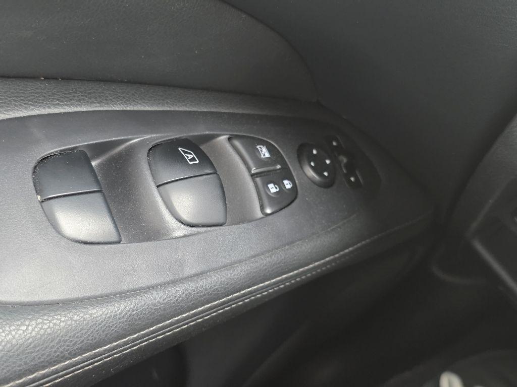 Nissan Pathfinder 4x4 S 2018