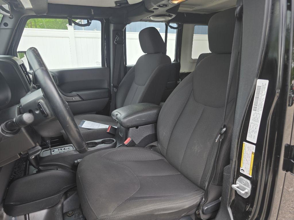 Jeep Wrangler Unlimited 4WD 4dr Sport 2014