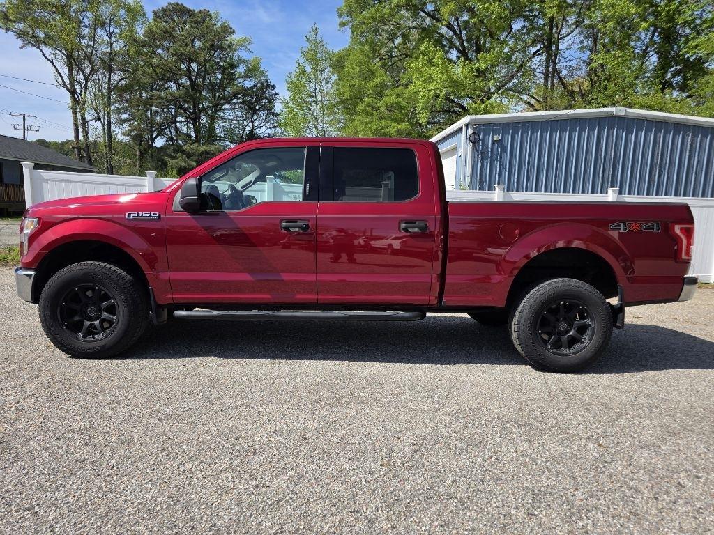 Ford F-150 4WD SuperCrew 157" Lariat w/HD Payload Pkg 2015