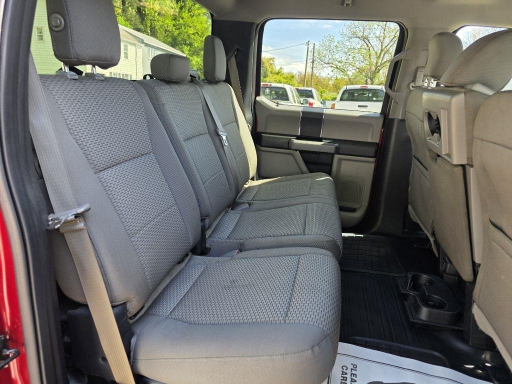 Ford F-150 4WD SuperCrew 157" Lariat w/HD Payload Pkg 2015