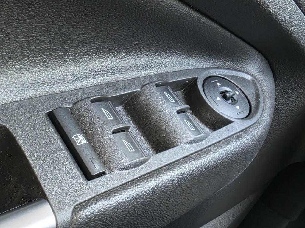 Ford Escape FWD 4dr SE 2014