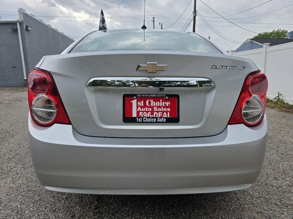 Chevrolet Sonic 4dr Sdn Auto LT 2016