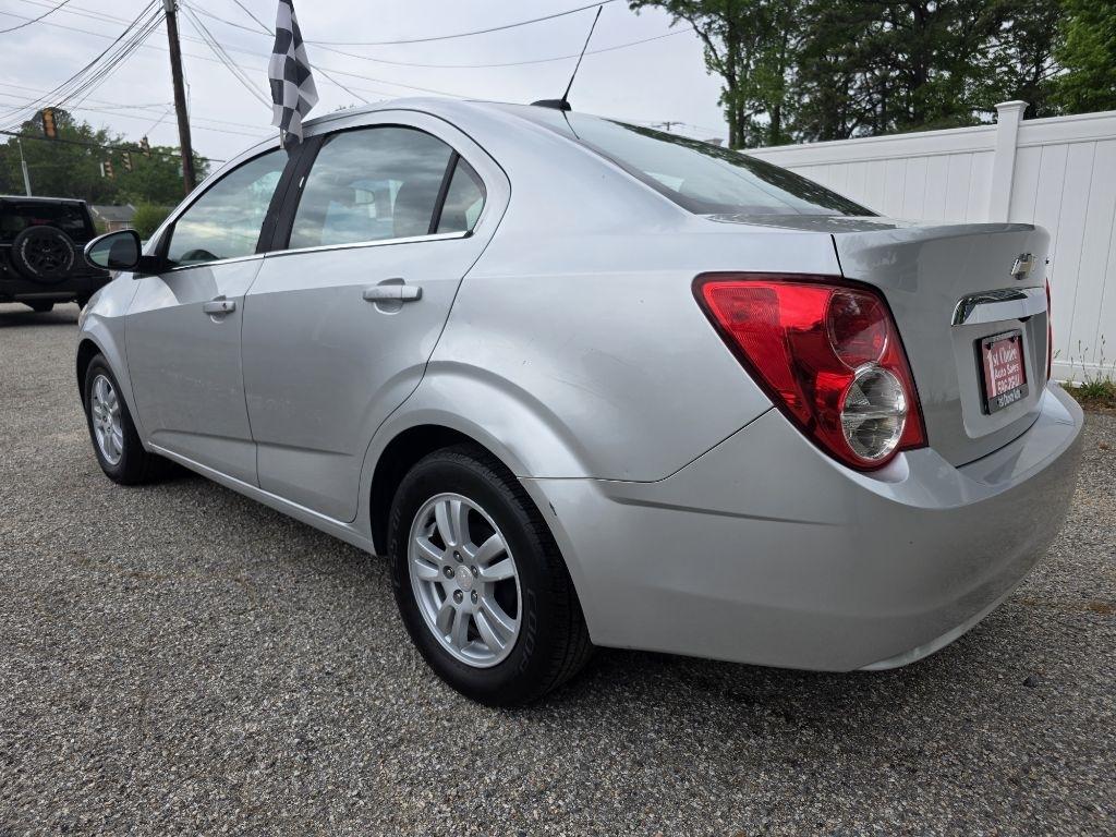 Chevrolet Sonic 4dr Sdn Auto LT 2016