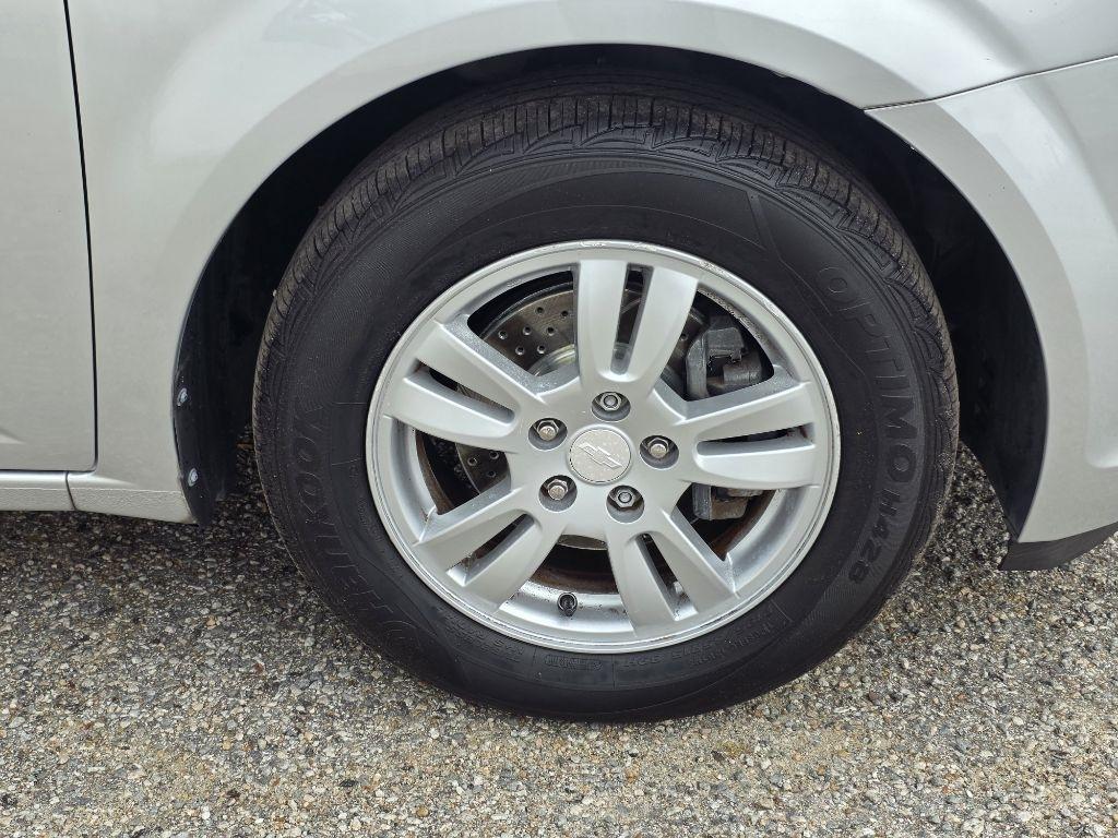 Chevrolet Sonic 4dr Sdn Auto LT 2016