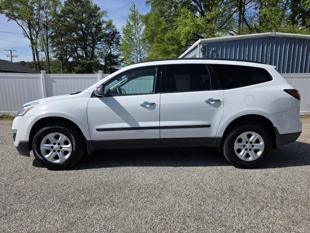 Chevrolet Traverse FWD 4dr LS w/1LS 2017