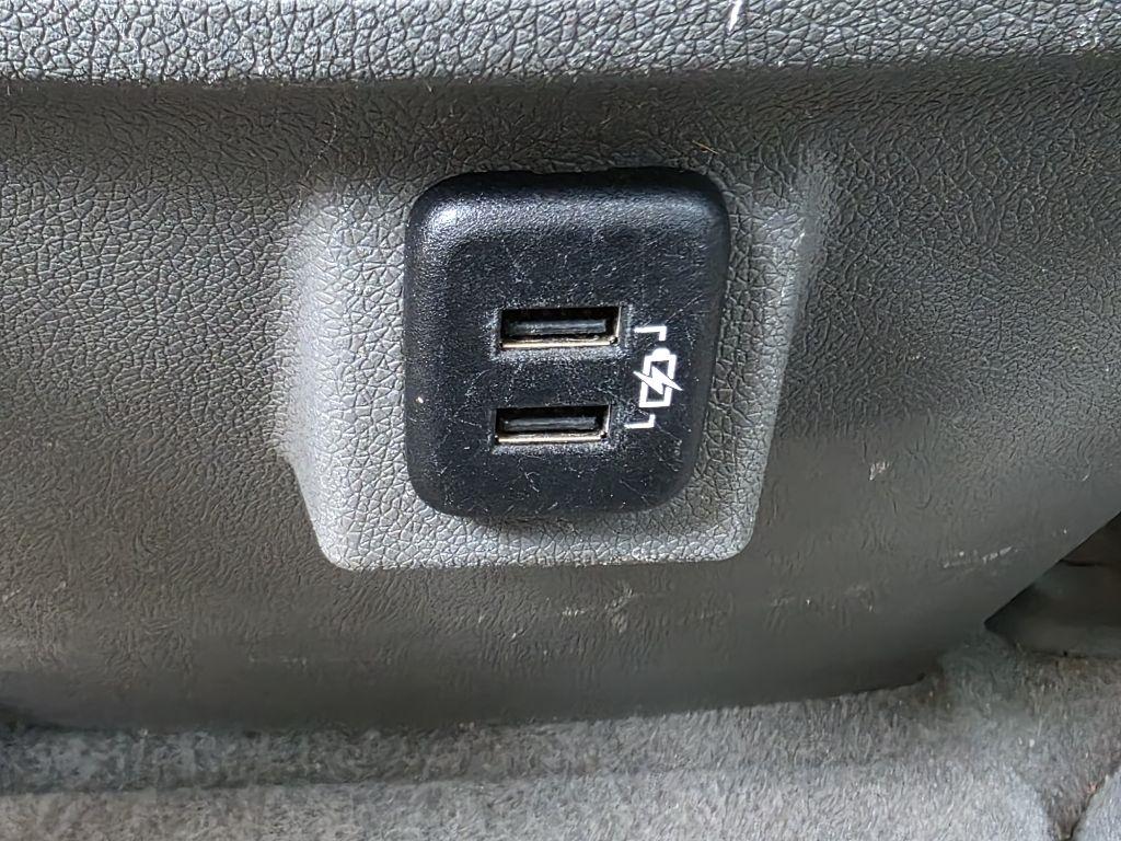 Chevrolet Traverse FWD 4dr LS w/1LS 2017