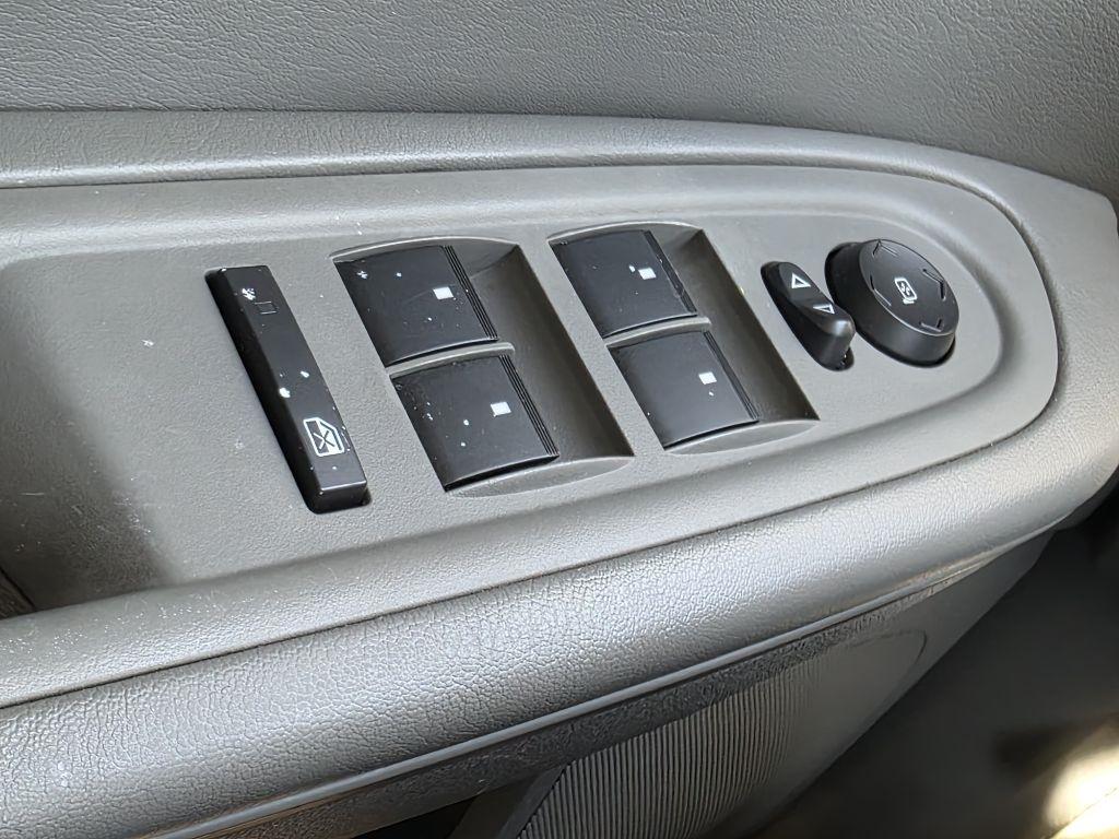 Chevrolet Traverse FWD 4dr LS w/1LS 2017