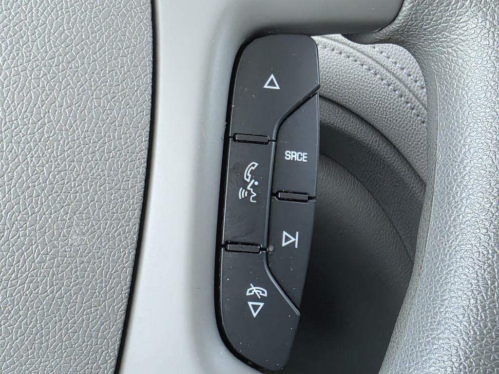 Chevrolet Traverse FWD 4dr LS w/1LS 2017