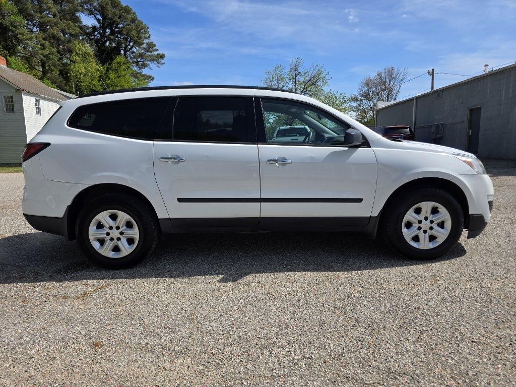 Chevrolet Traverse FWD 4dr LS w/1LS 2017