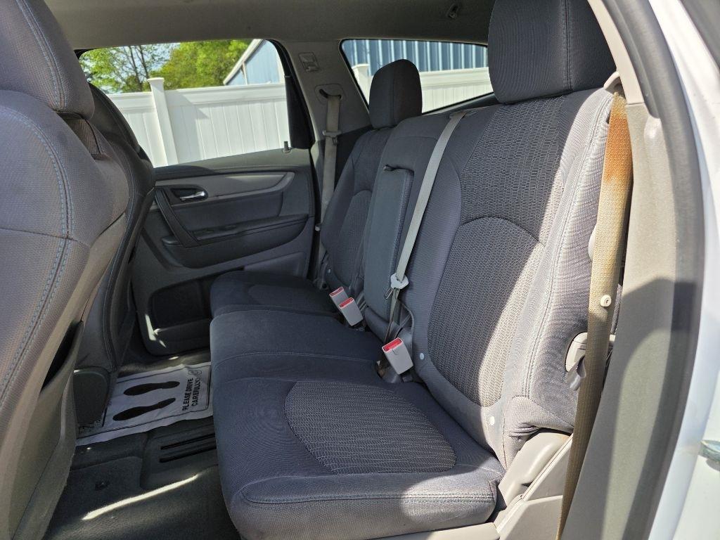 Chevrolet Traverse FWD 4dr LS w/1LS 2017