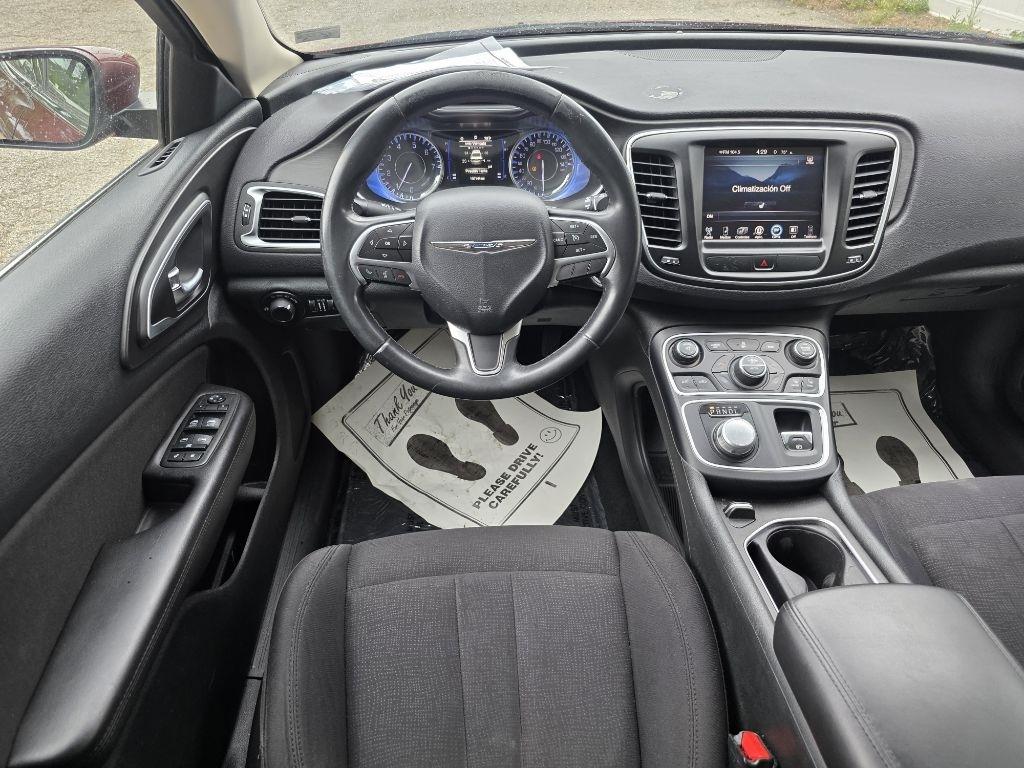 Chrysler 200 4dr Sdn Limited FWD 2015