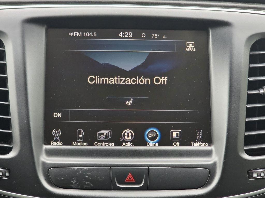 Chrysler 200 4dr Sdn Limited FWD 2015