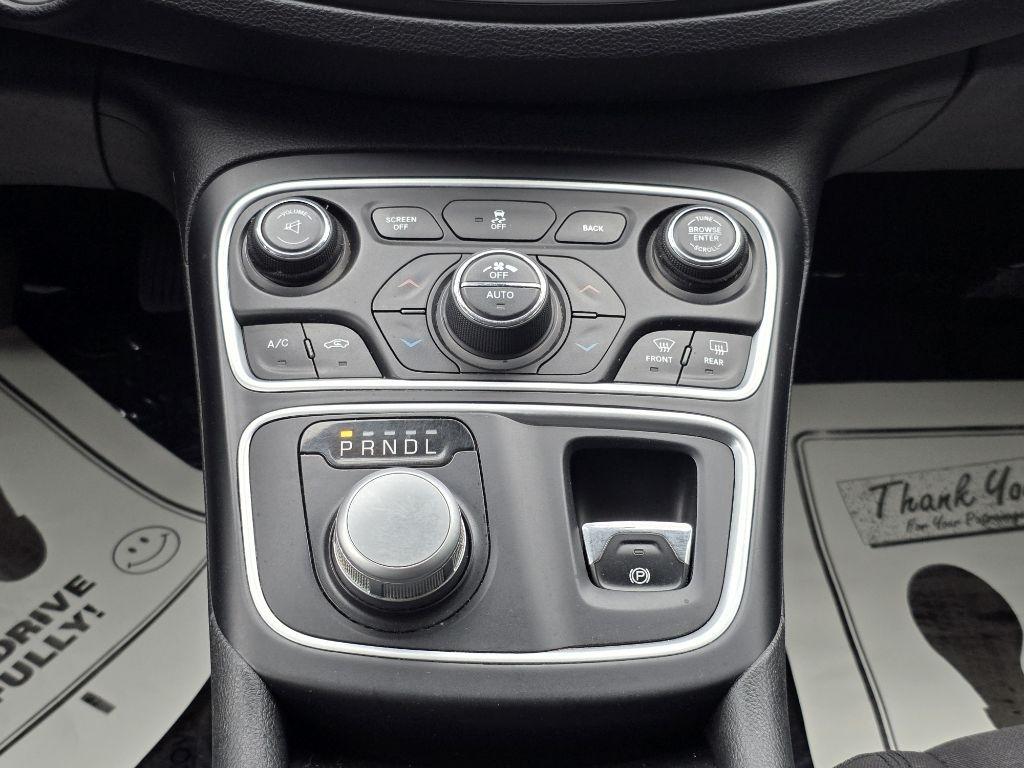 Chrysler 200 4dr Sdn Limited FWD 2015